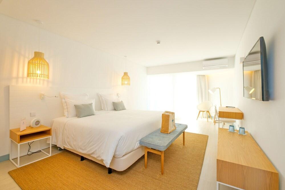 Malibu Foz Hotel - La Maison Younan Фигейра-да-Фош Экстерьер фото Deluxe Room