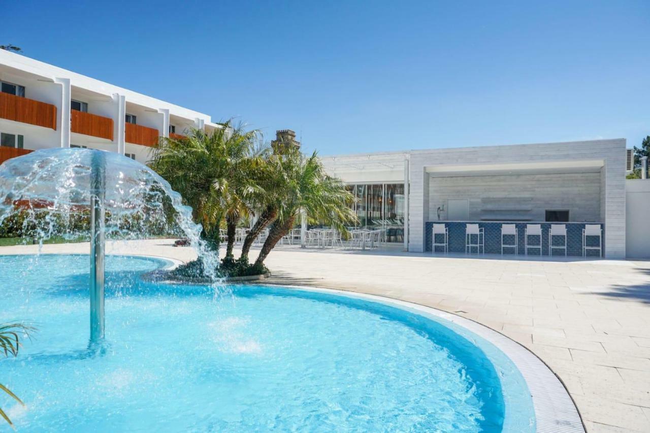 Malibu Foz Hotel - La Maison Younan Фигейра-да-Фош Экстерьер фото