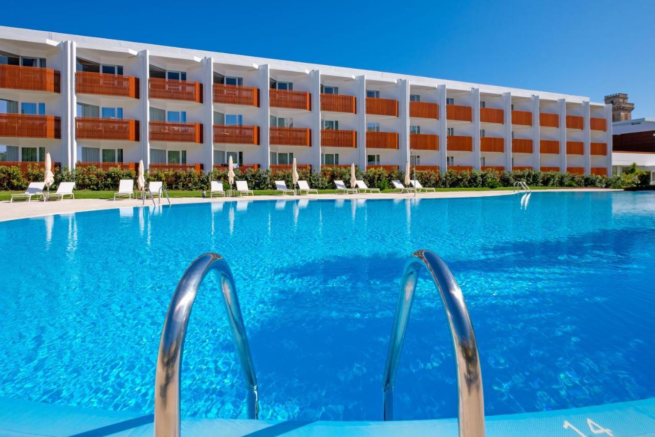 Malibu Foz Hotel - La Maison Younan Фигейра-да-Фош Экстерьер фото